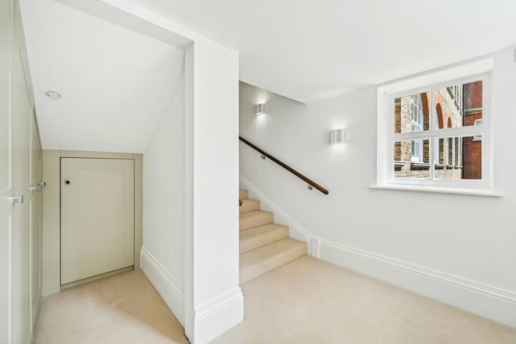 8 Sloane building (1