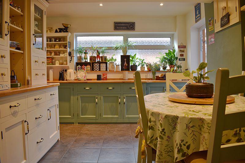 Dining Kitchen