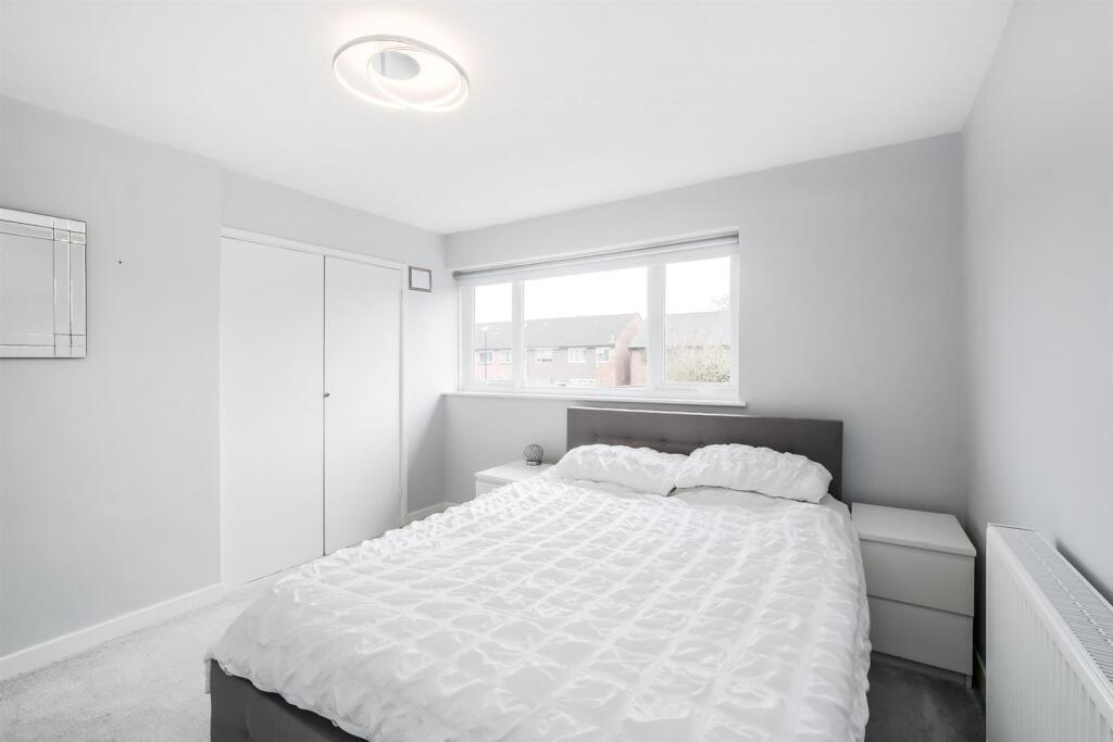 7 Field Close-2_web.jpg