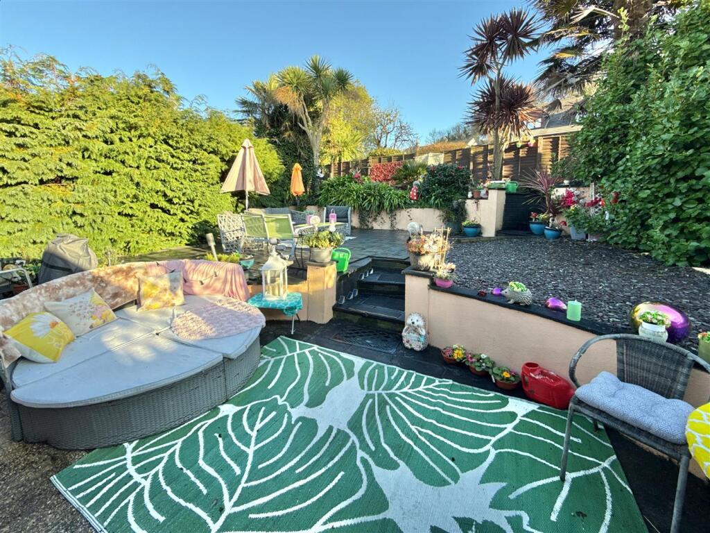 Garden Towards Pation.JPG