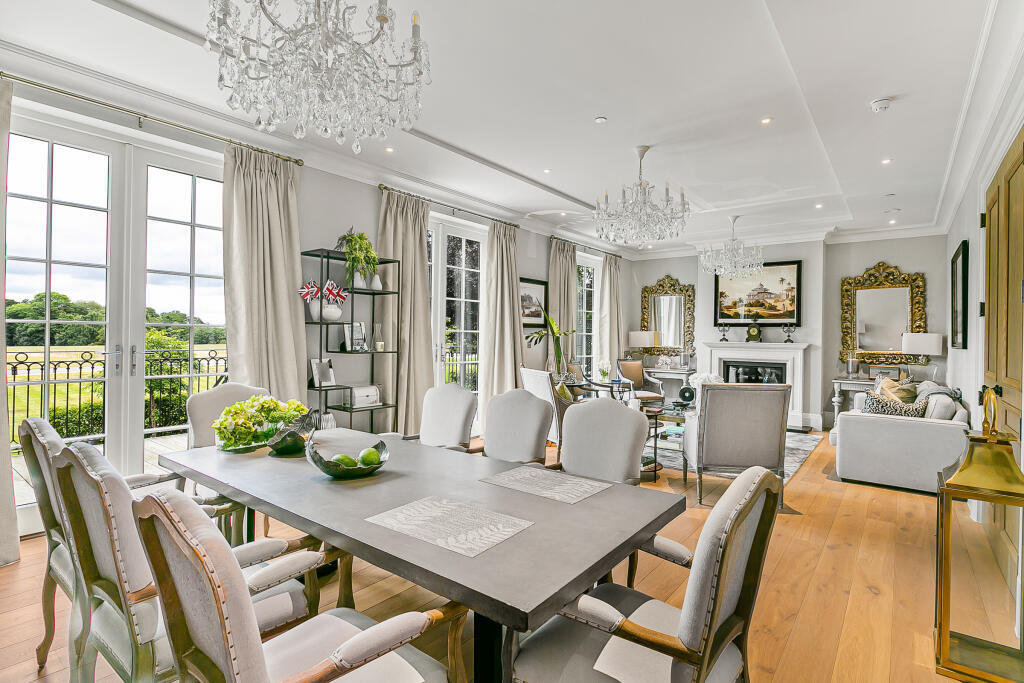 Coopers Hill Lane, Egham, TW20