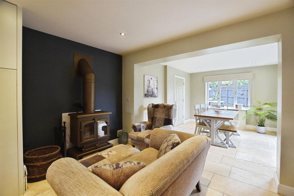 Kitchen Family Room