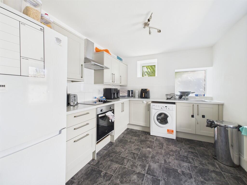 CAM02089G0-PR0463...