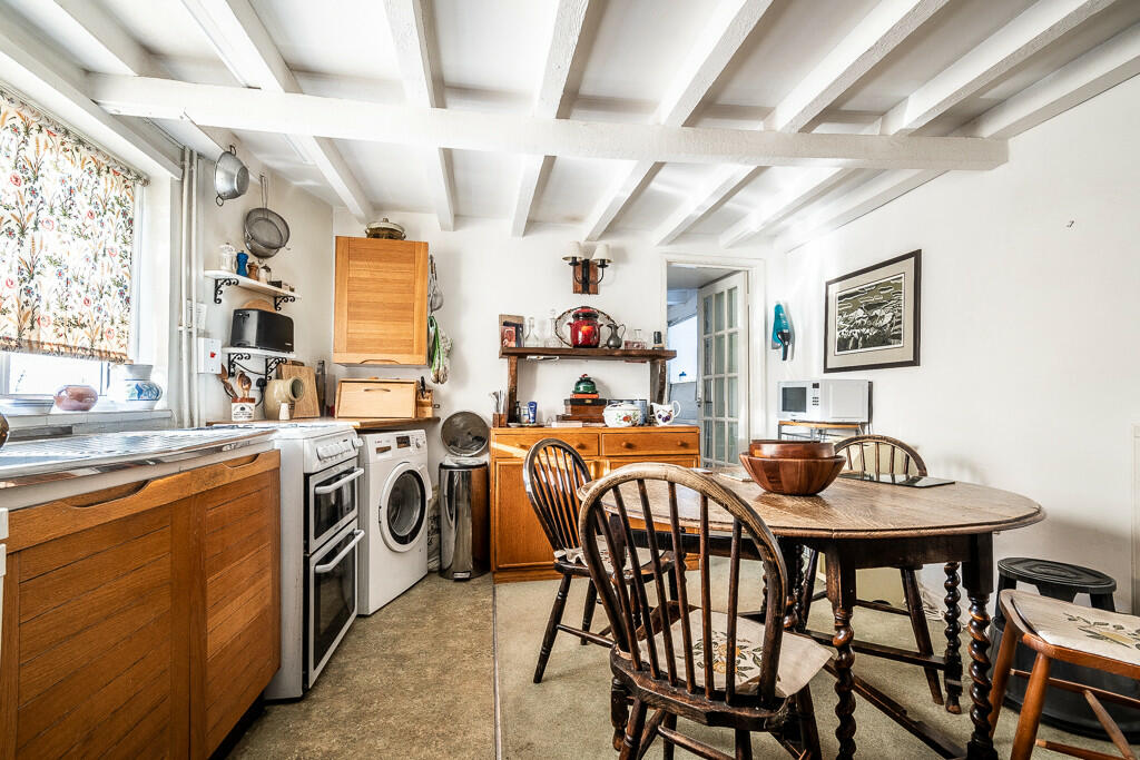 4 Station Road - ...