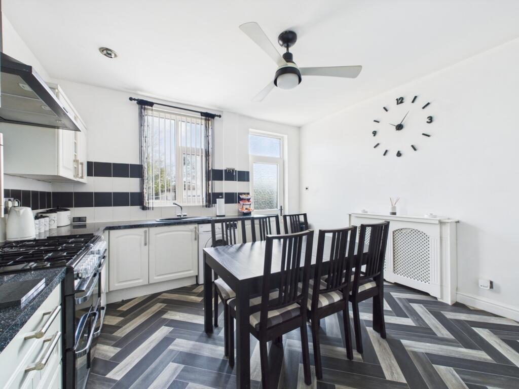 Kitchen Dining (1)