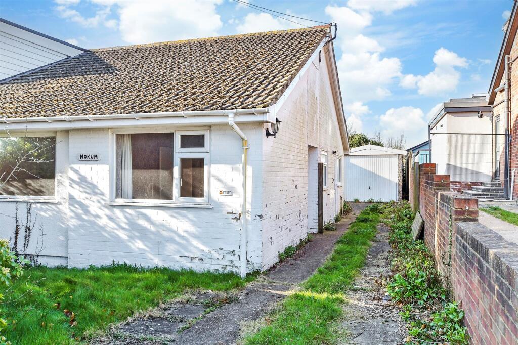 Driveway/Parking