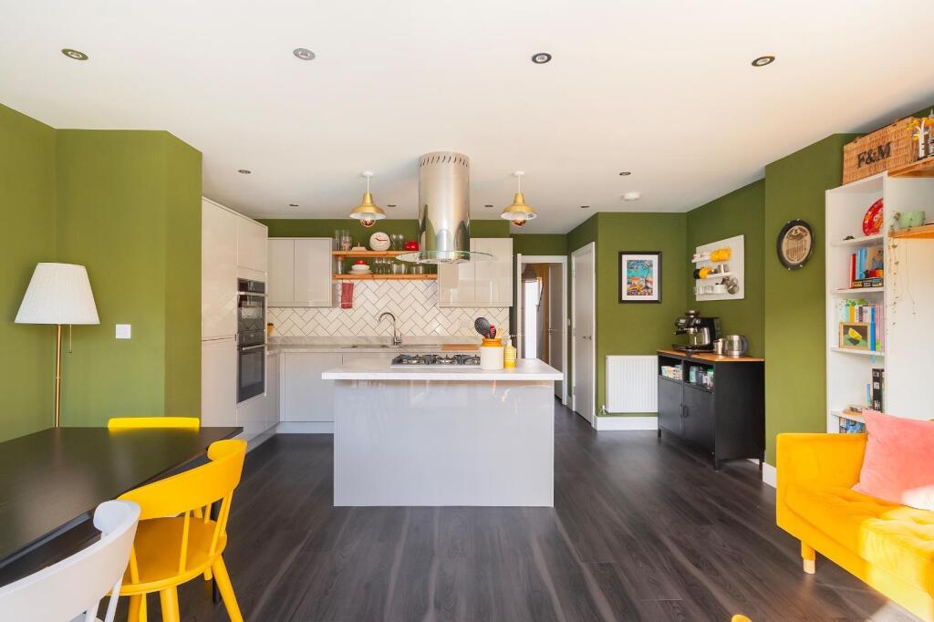 2O4PHCBH - Kitchen Diner G.jpg