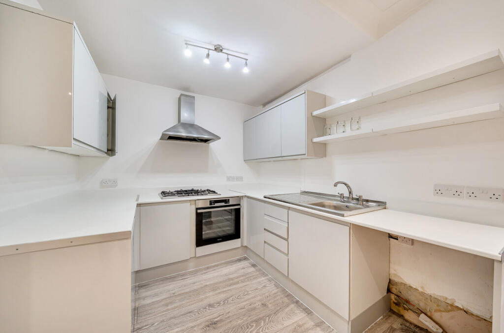 1393146-10-694182...