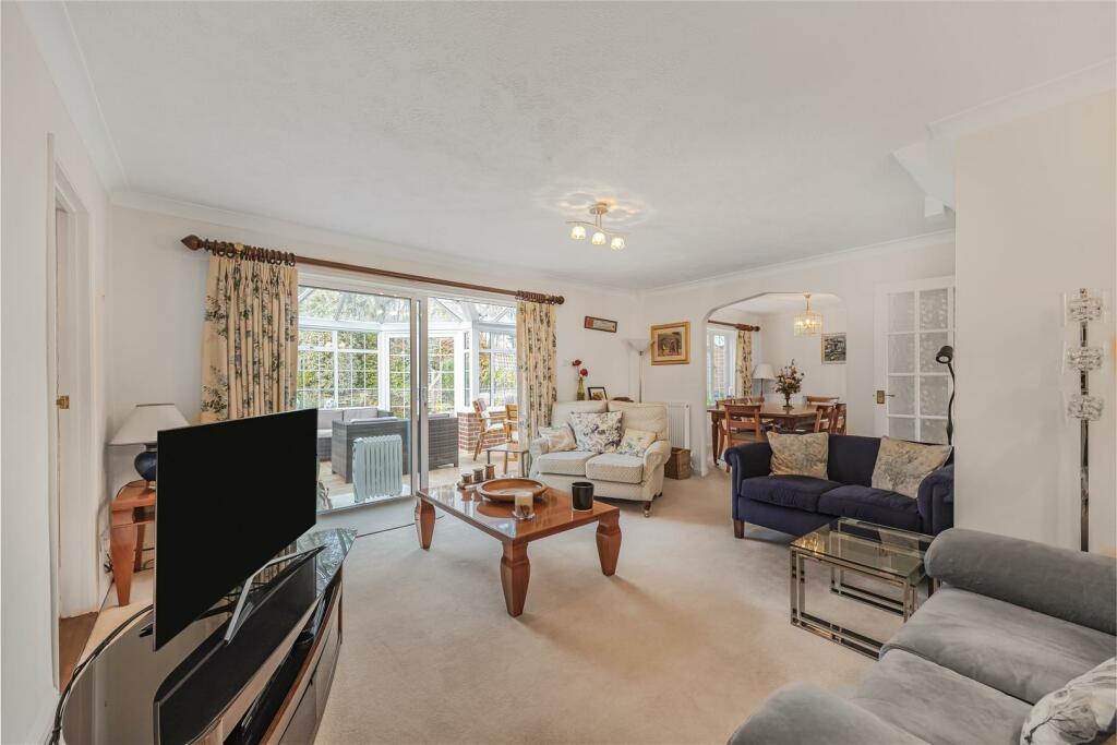 SITTING ROOM