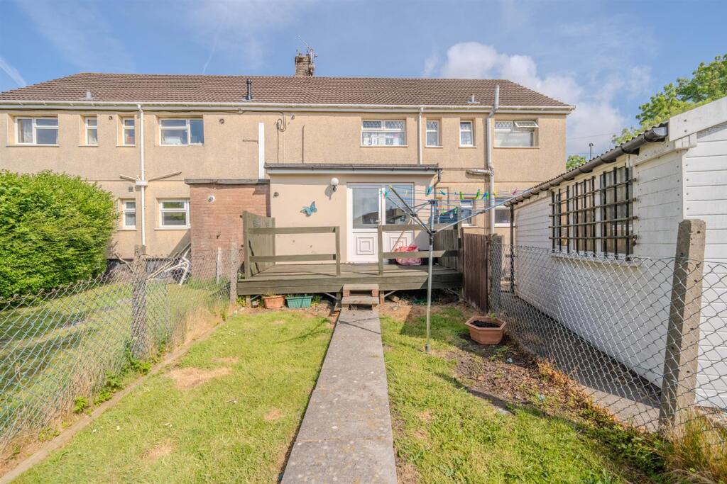 2 Samsons Avenue-15.jpg