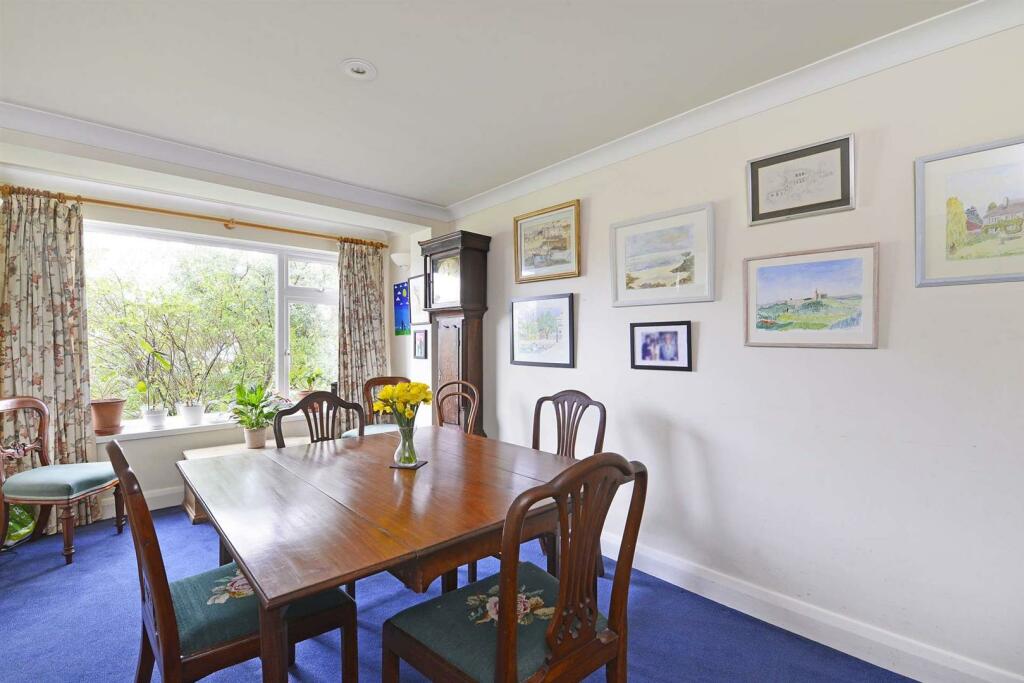 38 Summersbury Drive (11)-1920.jpg