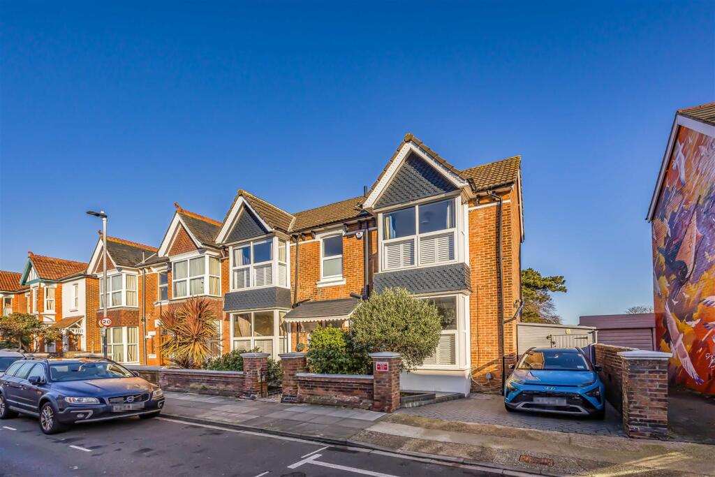 31 Festing Grove, Southsea-Small-PorticoMarketing-