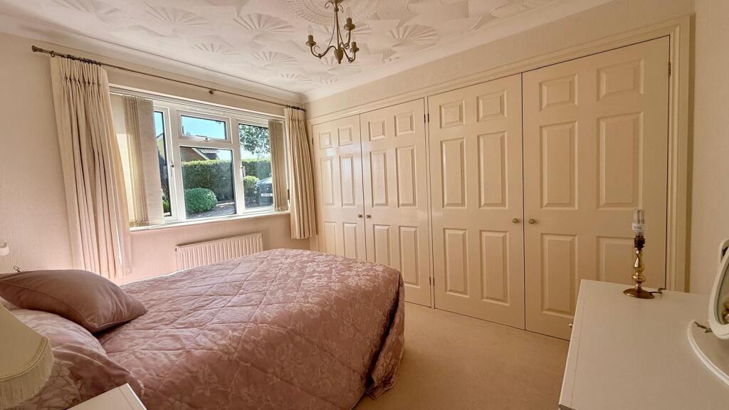 8 Bedroom 2.jpg