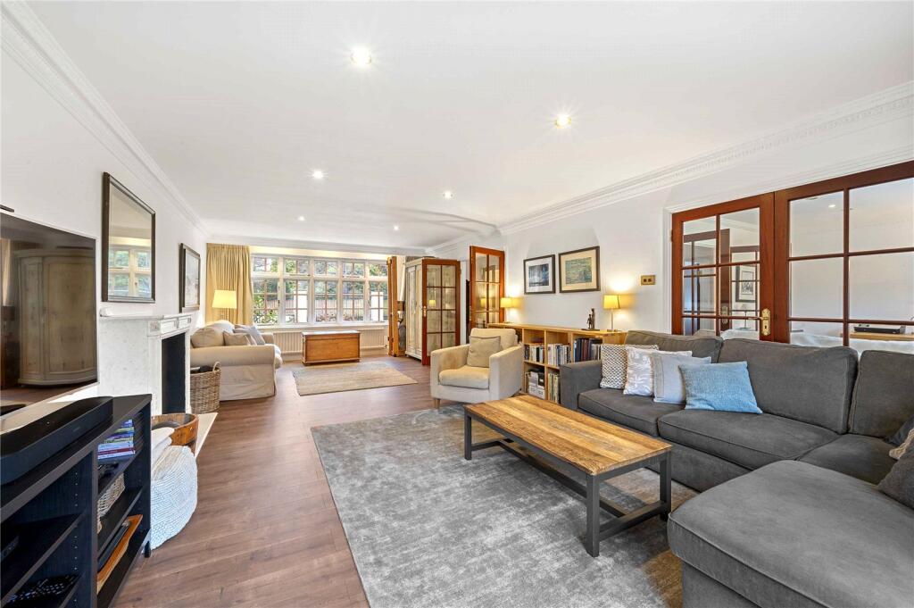 Double Reception Rm