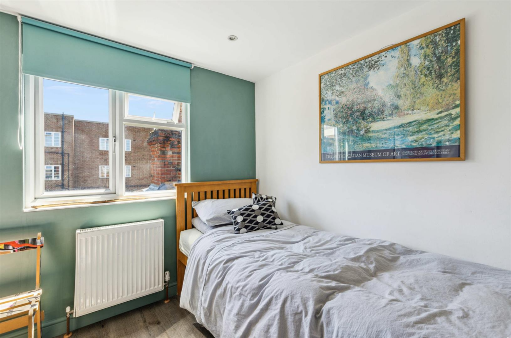 Oxford Gardens, W4 - FOR SALE