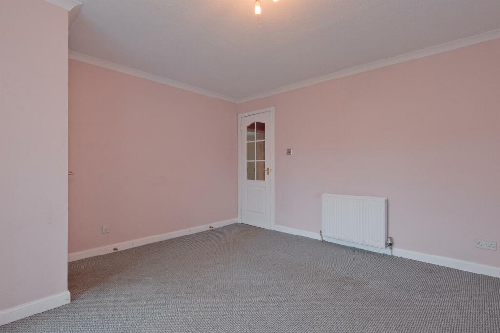 010-22 Bourhill Court, Netherton ML2 0AB.jpg