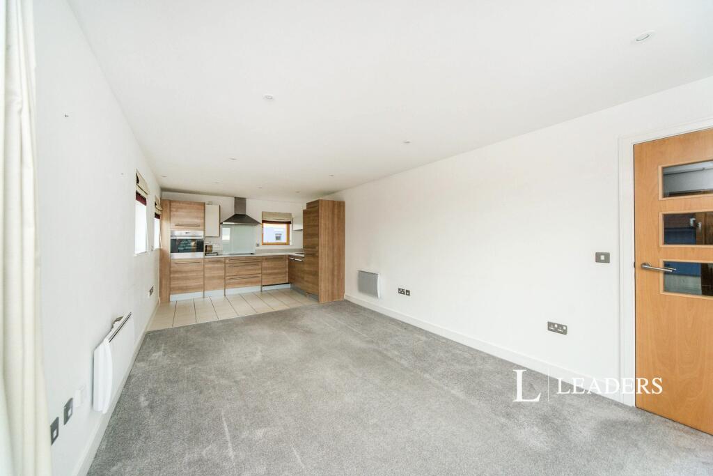 Living/Dining Room/Kitchen