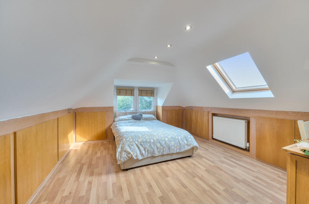 1374418-1-6904627...