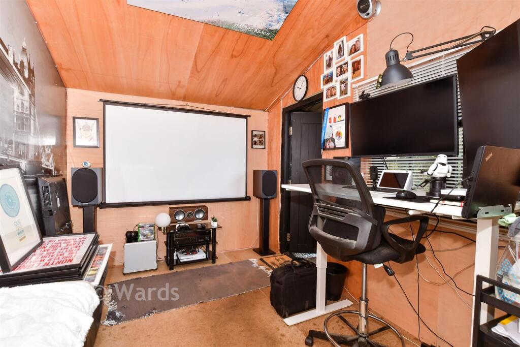 Workshop/Outbuildings