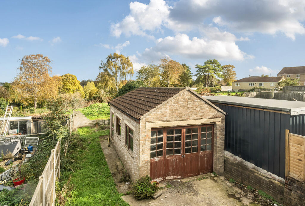 1373634-6-68ff754...