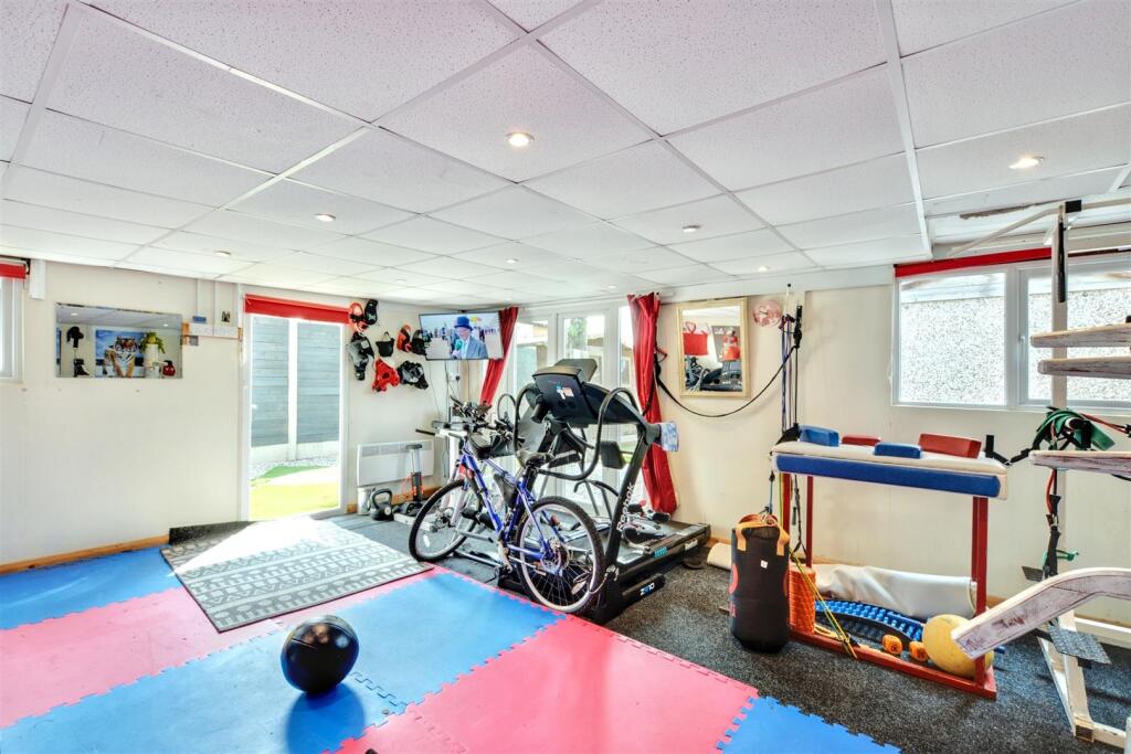 Gym_3.jpeg