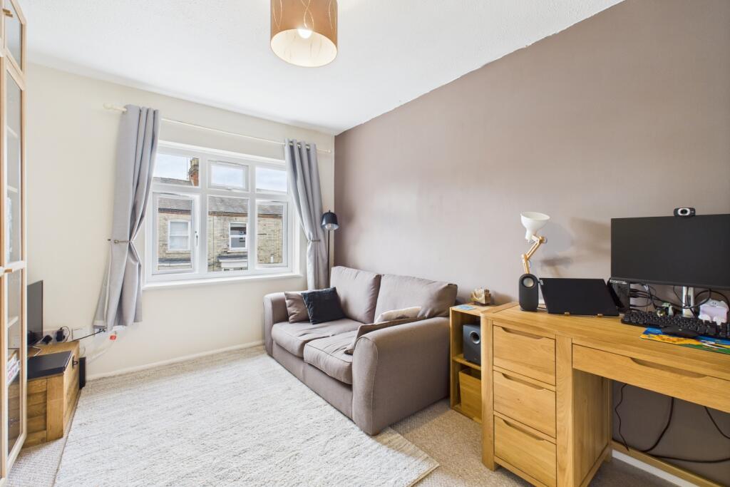 CAM03162G0-PR0300-STILL002