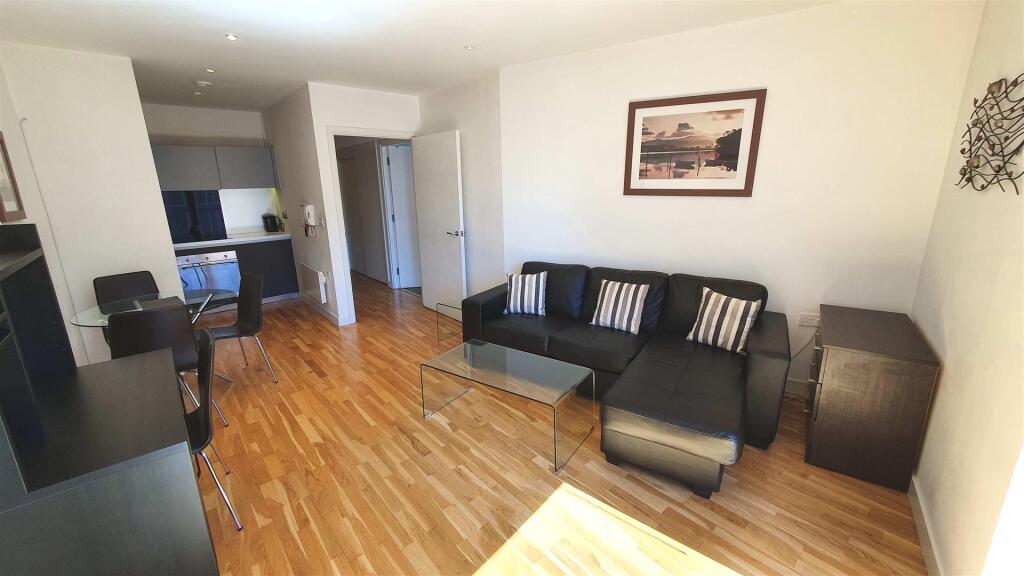 THE HUB, Piccadilly Place, M1 3BR