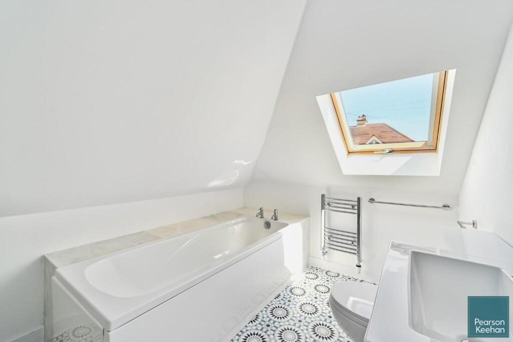 8-margery-road-hove-bn3 (24).jpg