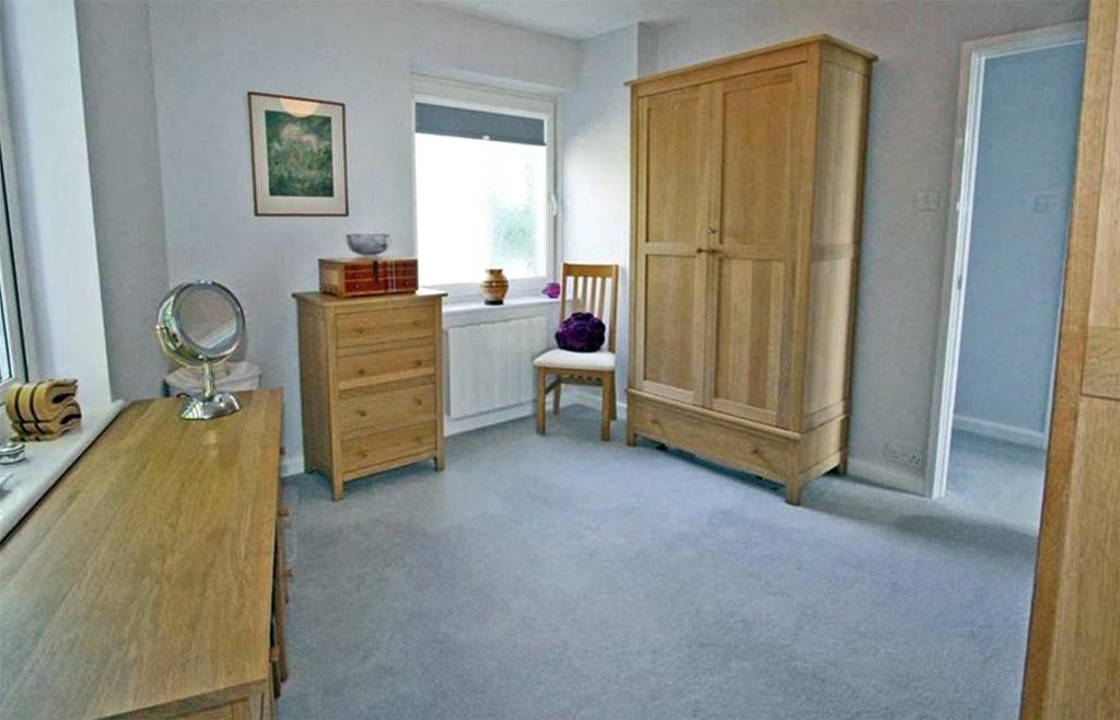 Dressing Rm/Bed 3