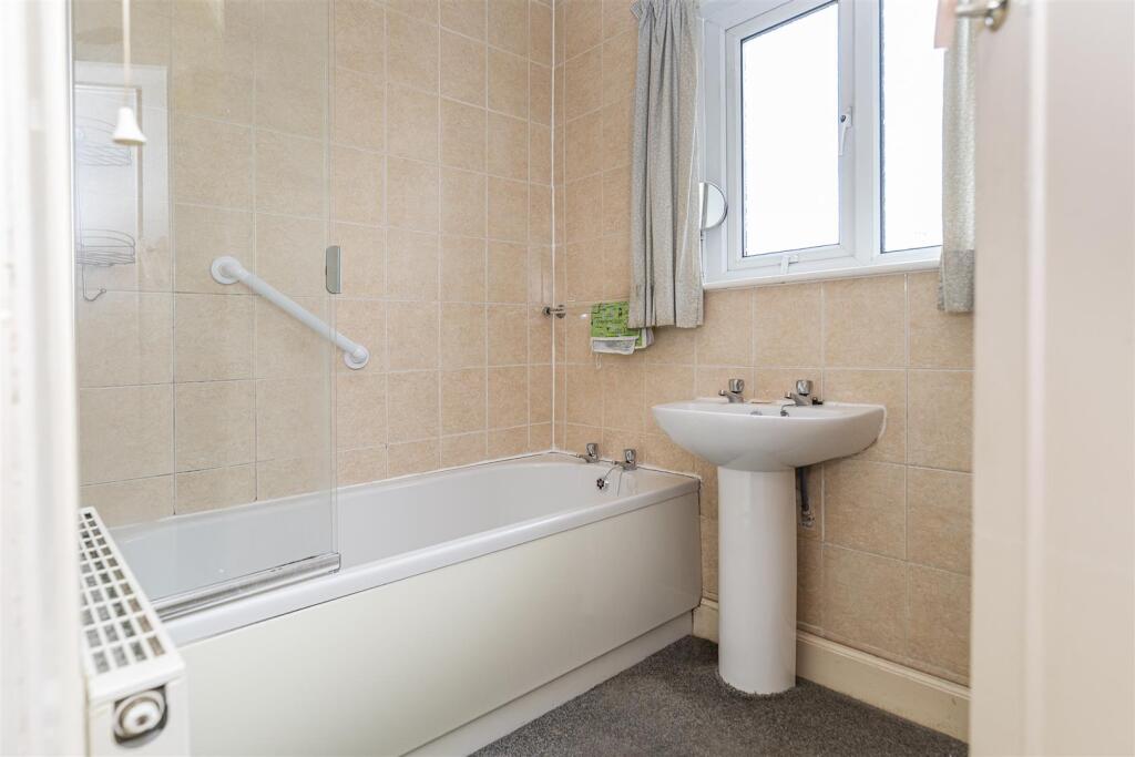 Bramleys Estate Agents - The Crescent - New Mill (