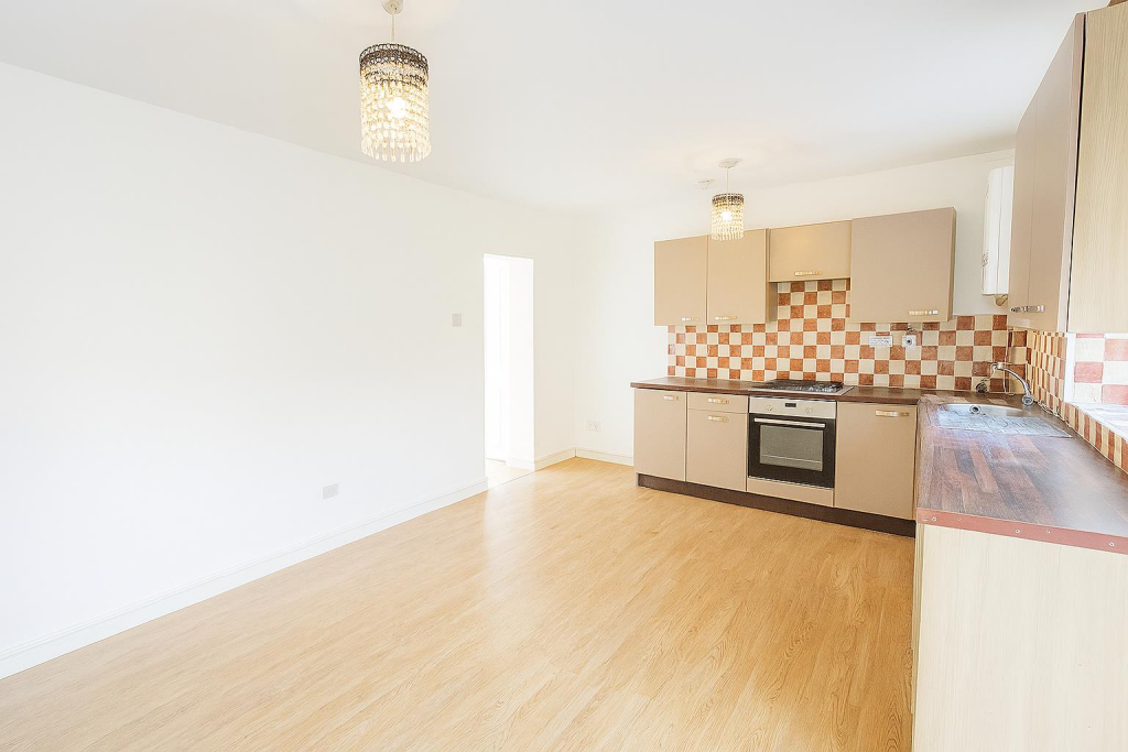 7 Brentry kitchen.png