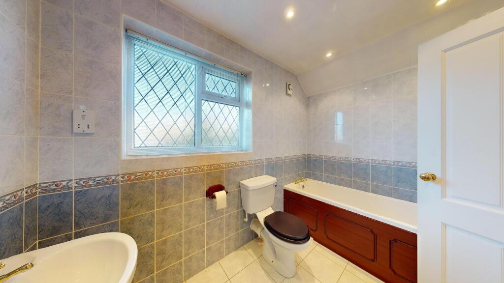 5-Harrowby-Crescent-01192025_162903