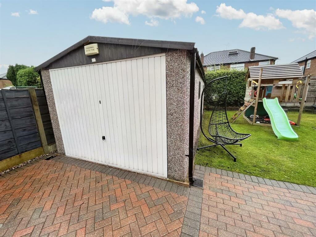 Garage.jpg