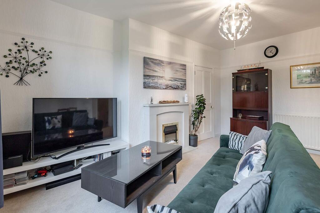 Living Room/Diner