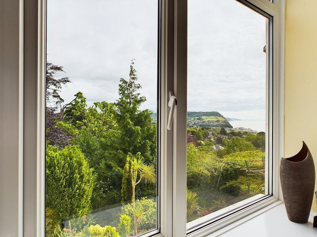 CAM03525G0-PR0123...