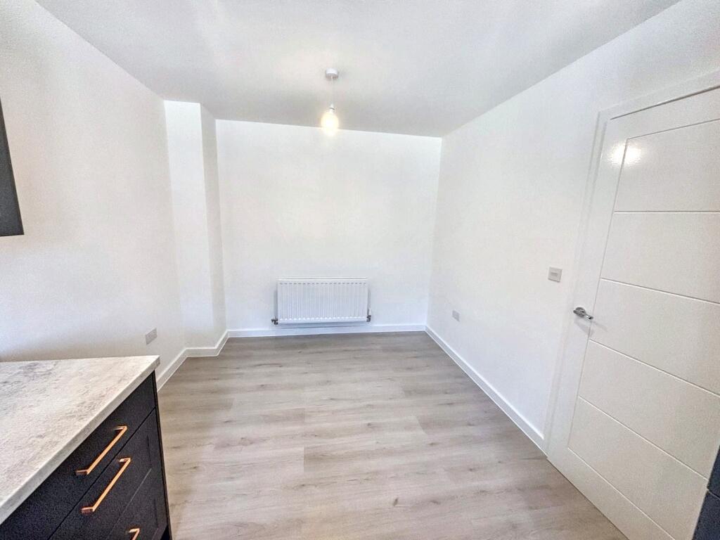 WhatsApp Image 2025-05-15 at 14.43.16 (5).jpeg