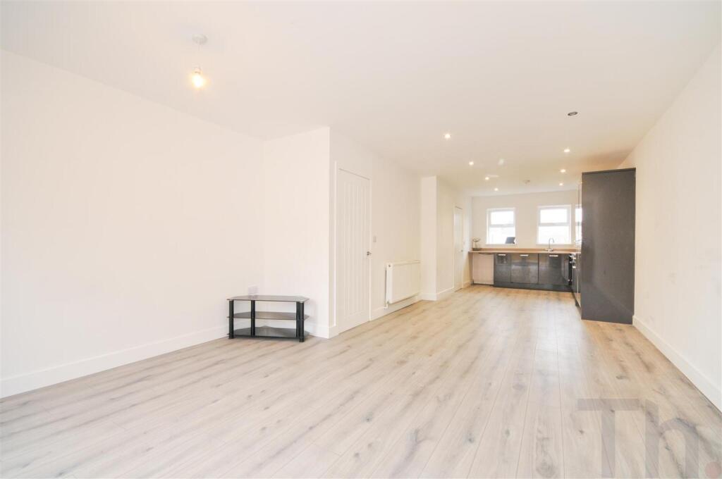 Kitchen-Lounge-Diner.JPG