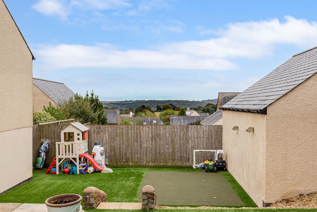 A06 - 16 Orchard Road, Brixton - 250919