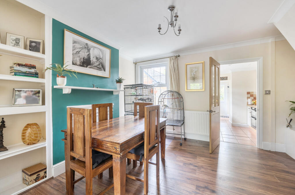 1343950-9-68b9a91...