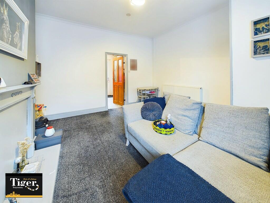 CAM02176G0-PR0397...