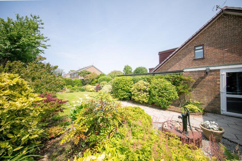 Beautifully landscaped private garden