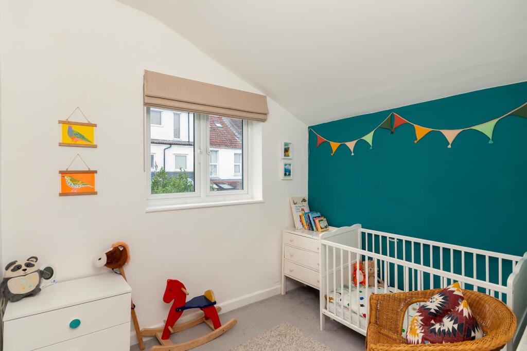 0C6RGK - Bedroom B.jpg