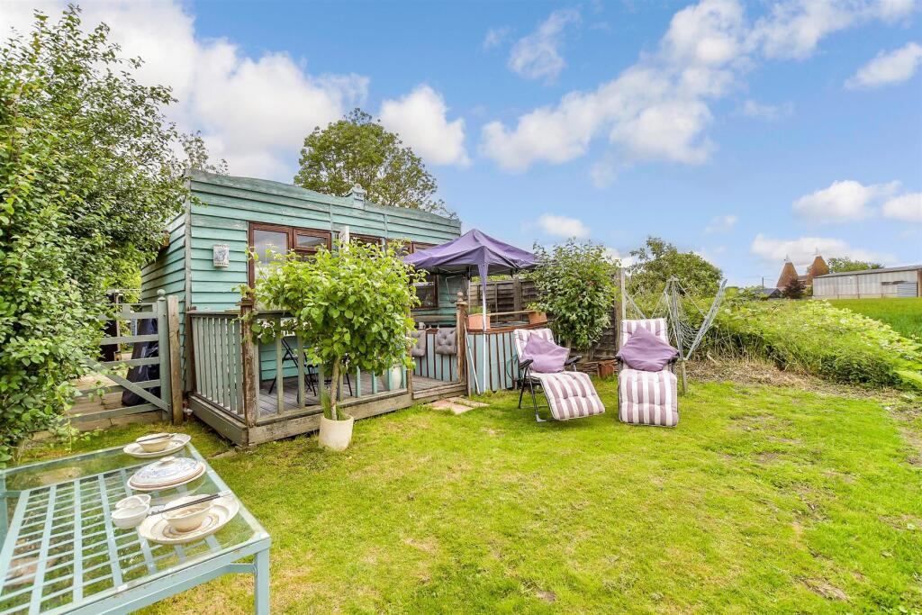 Workshop/Outbuildings