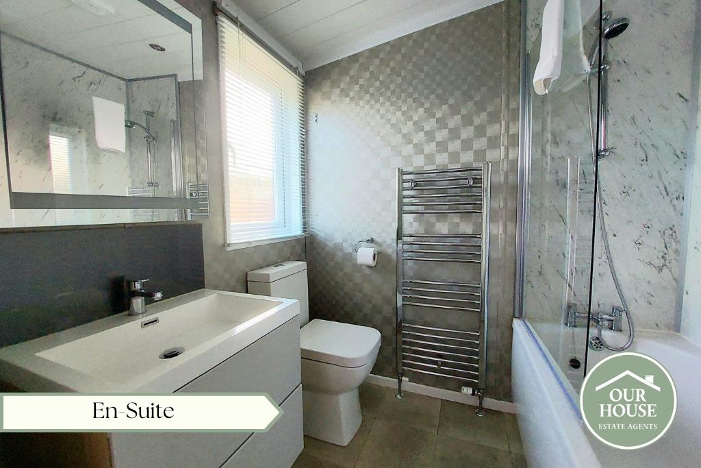 Master Bedroom/En Suite