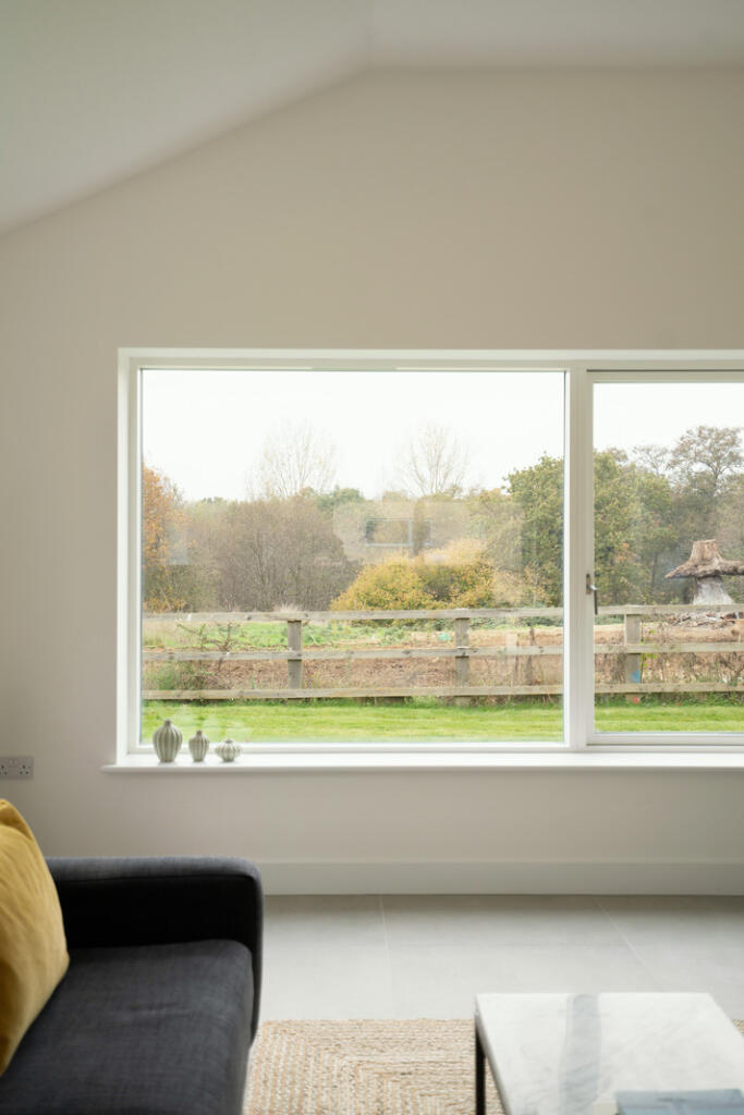 241338 - H03-THORNBOROUGH-PARK-110.jpg