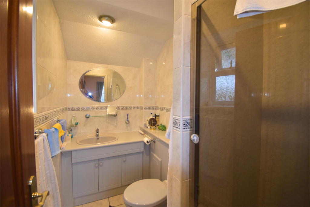 En suite Shower Room