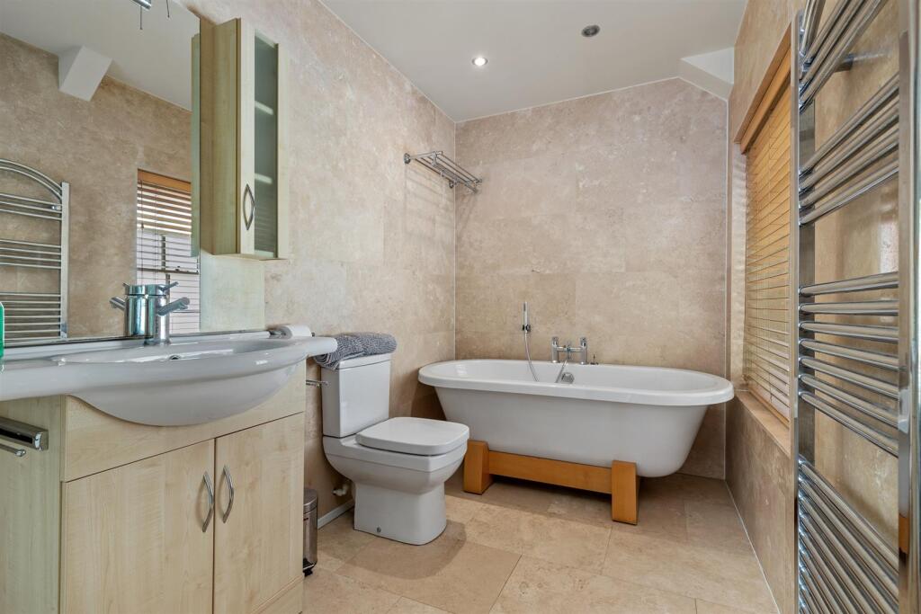 Bell Tree House Tenby  -24.jpg