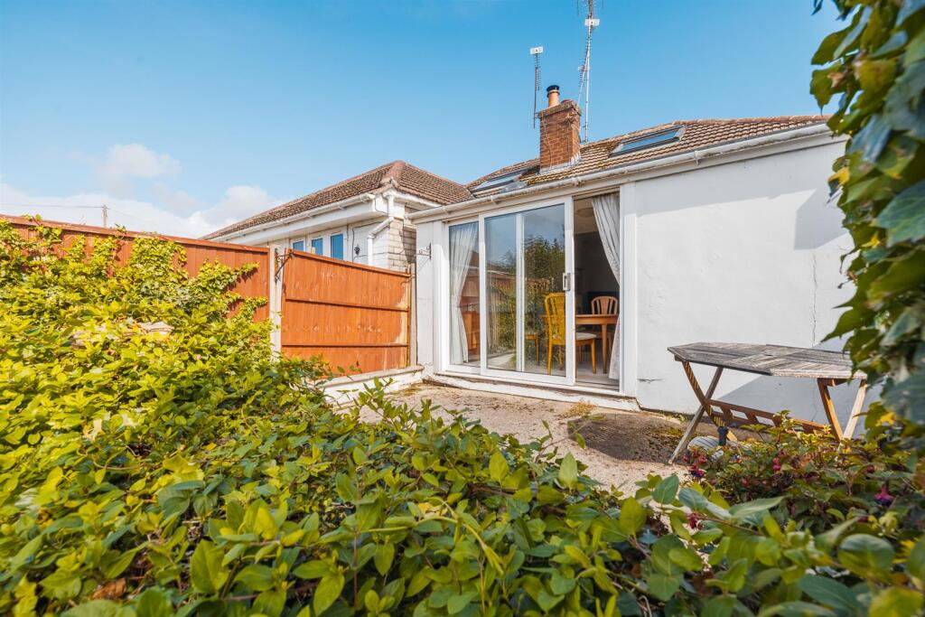 15 Bendee Ave-37.jpg