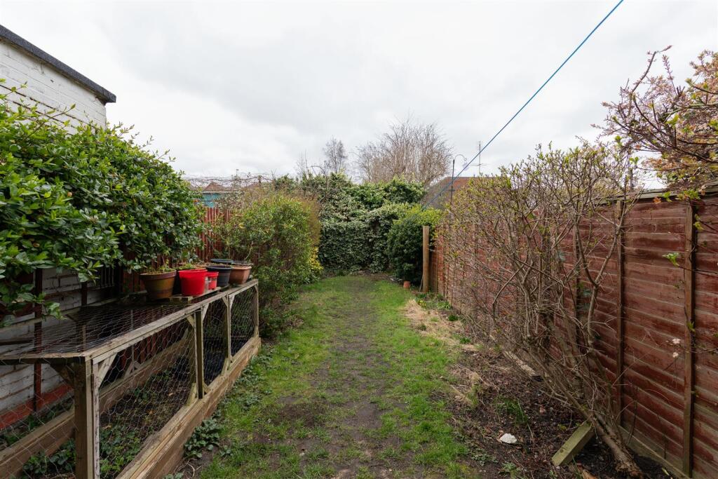 Woodville Road E17