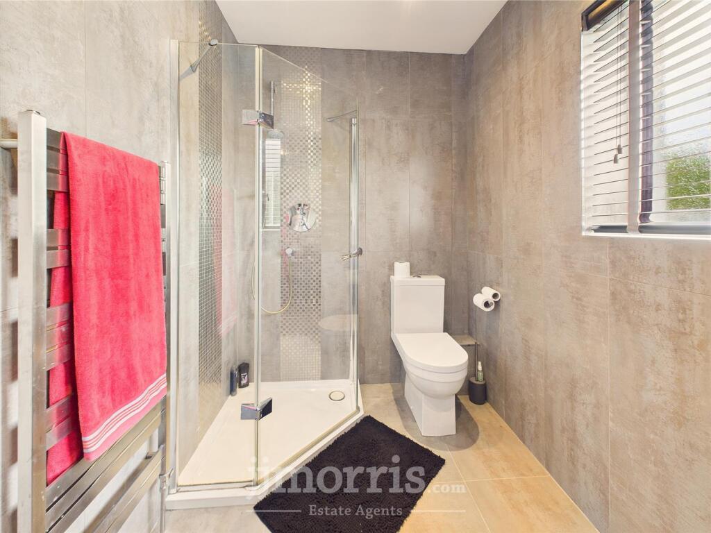 En Suite Shower Room